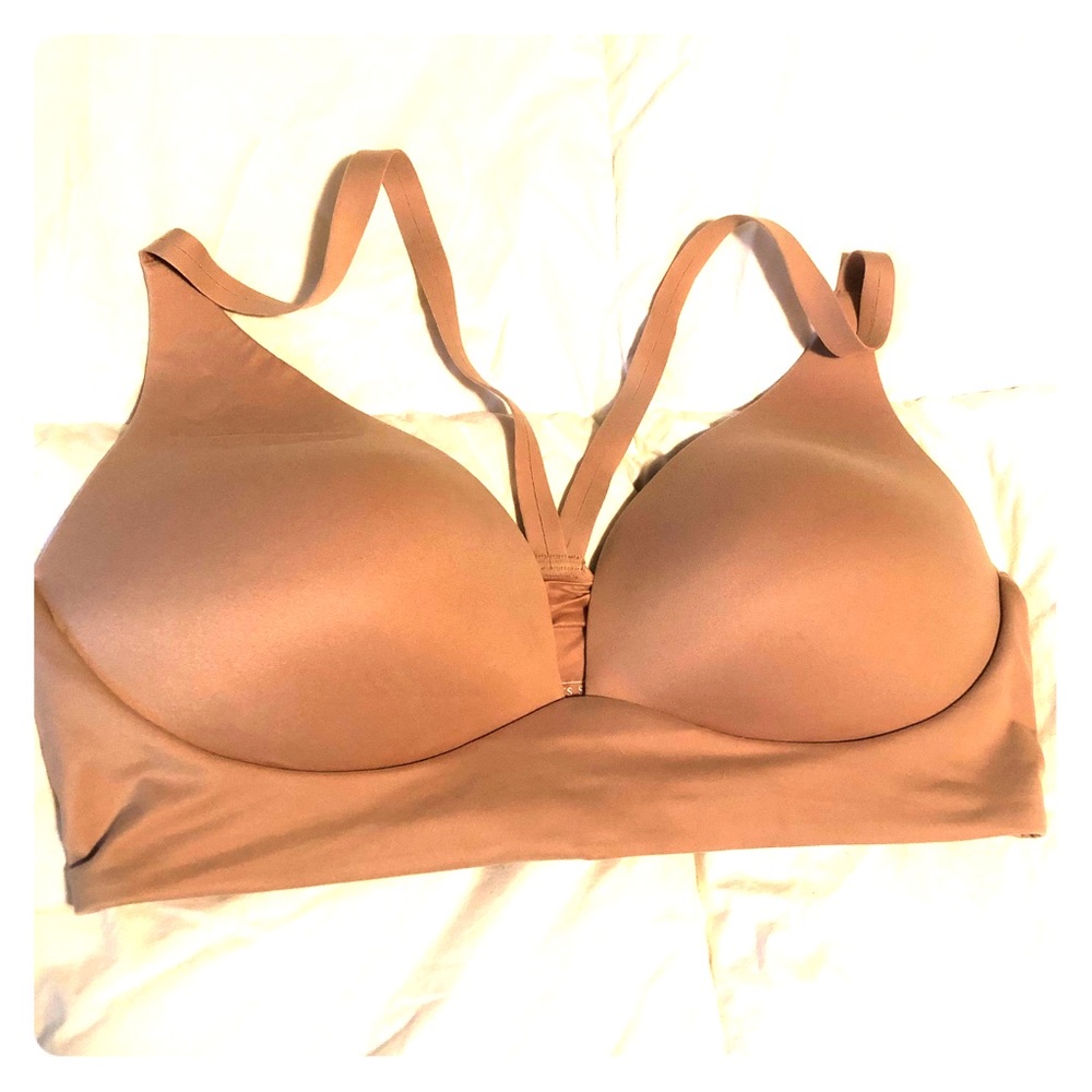 Lightly lined plunge bra VS